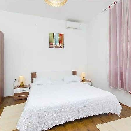 Apartment Romeo
