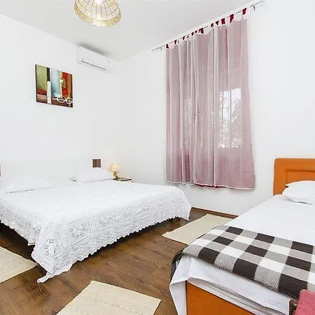 Apartment Romeo